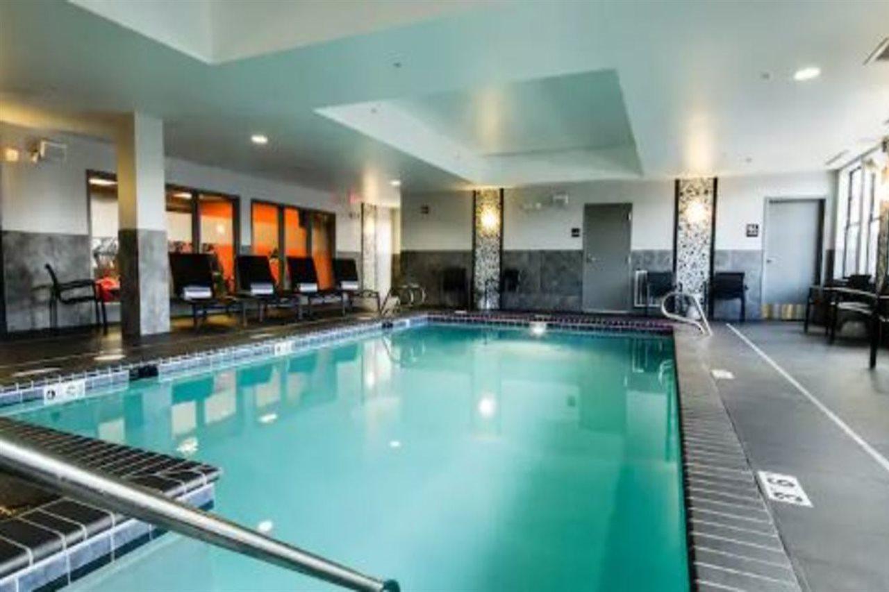 Hampton Inn & Suites Dupont Luaran gambar