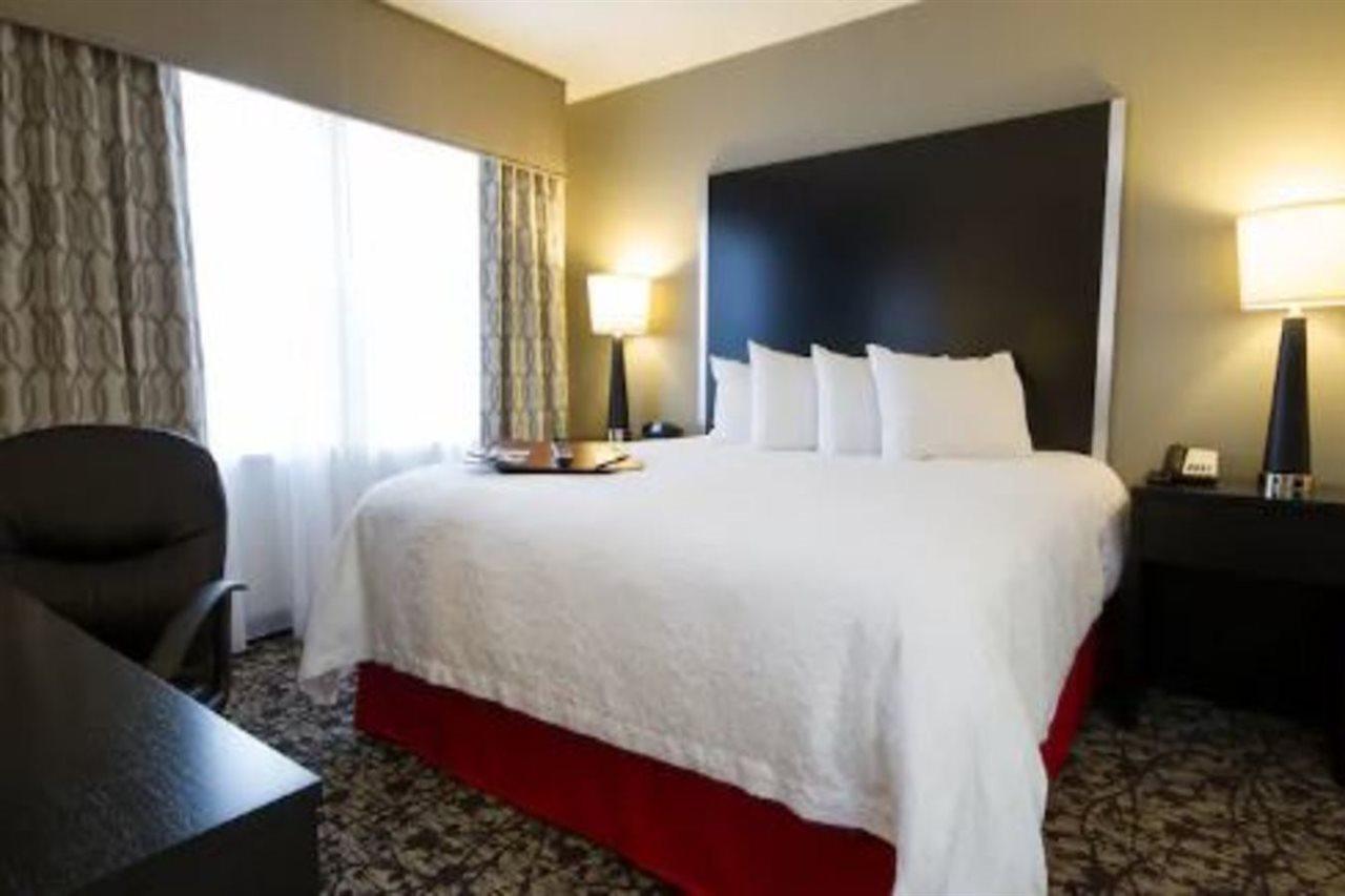 Hampton Inn & Suites Dupont Luaran gambar