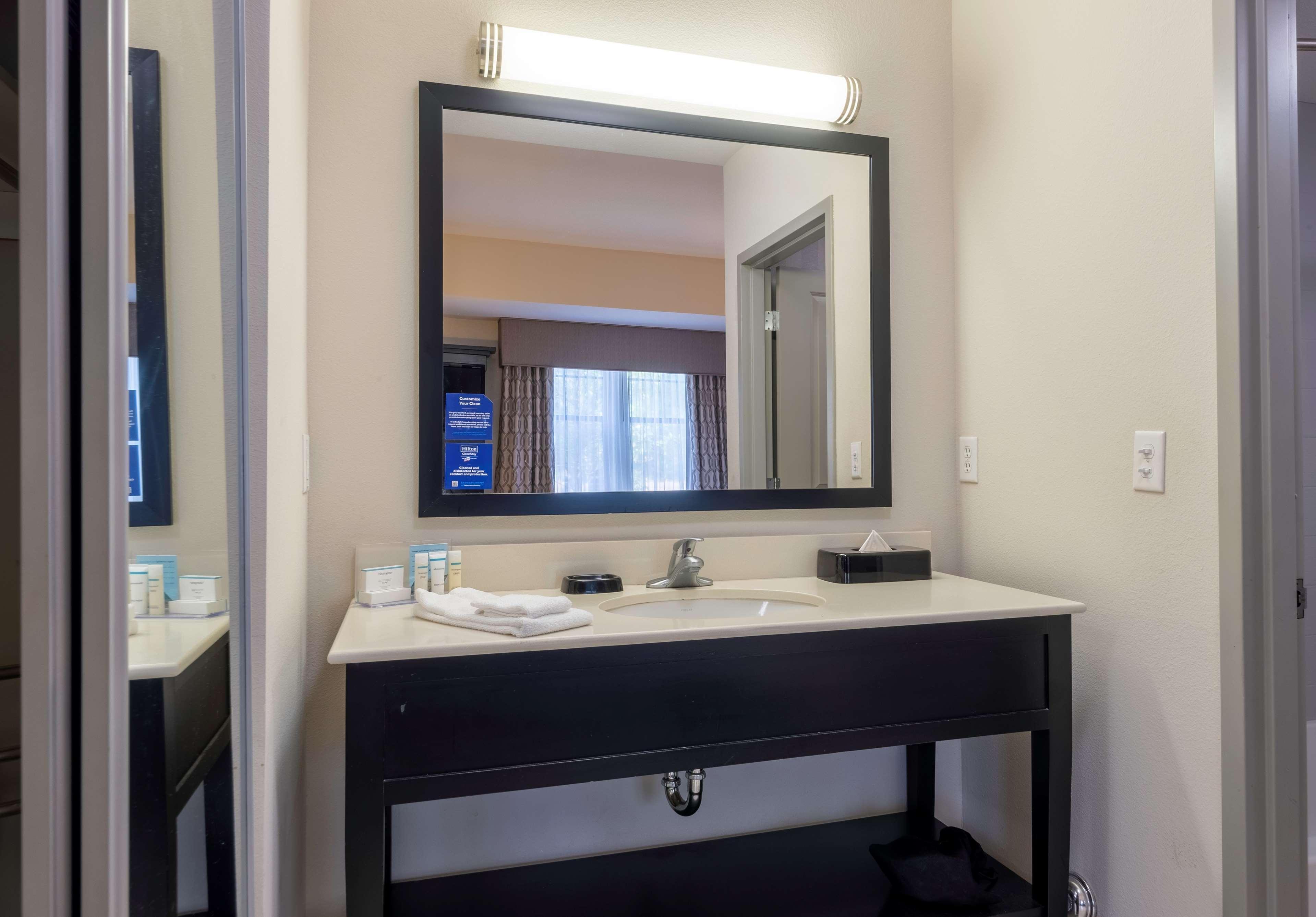 Hampton Inn & Suites Dupont Luaran gambar