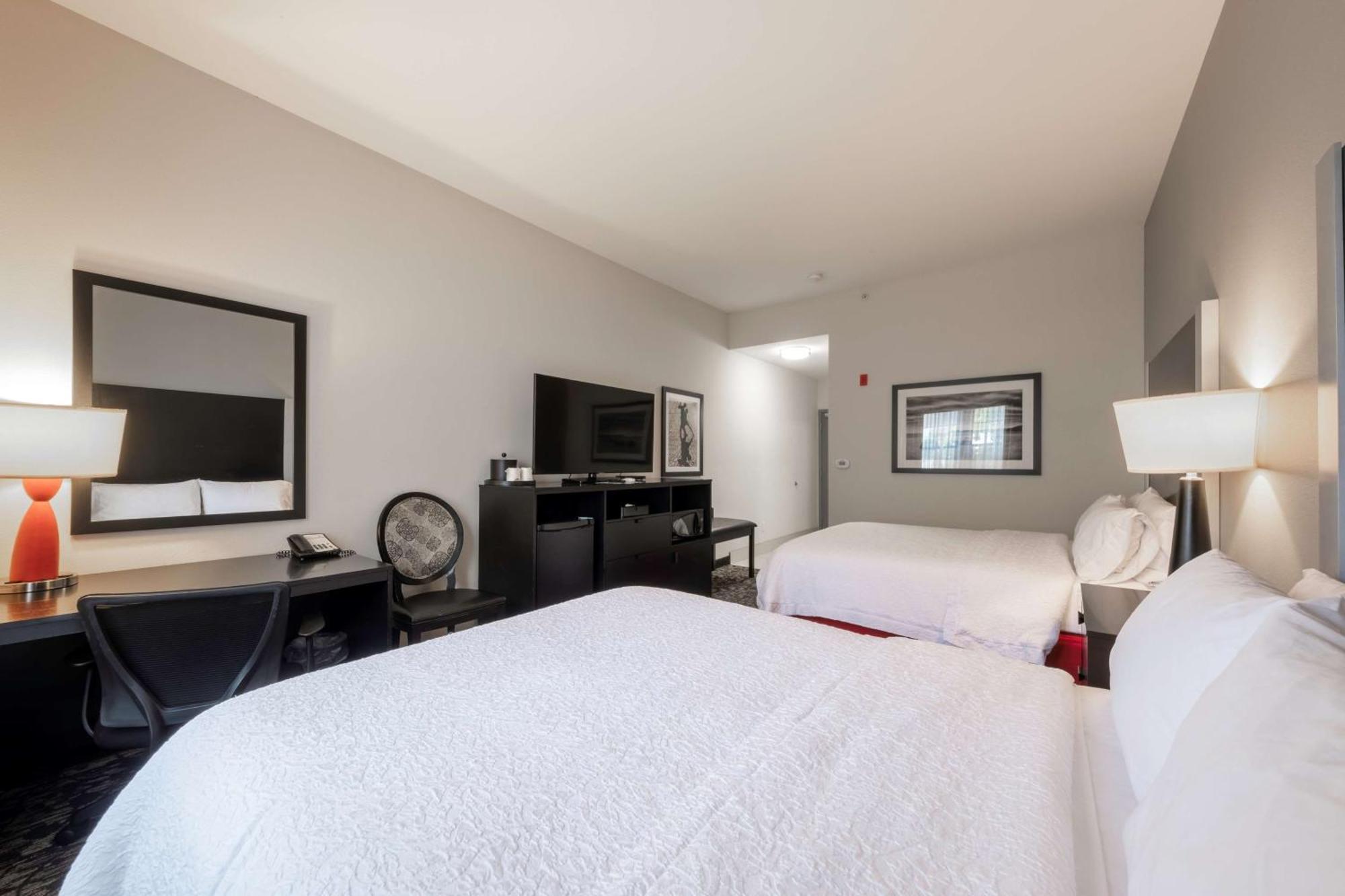 Hampton Inn & Suites Dupont Luaran gambar